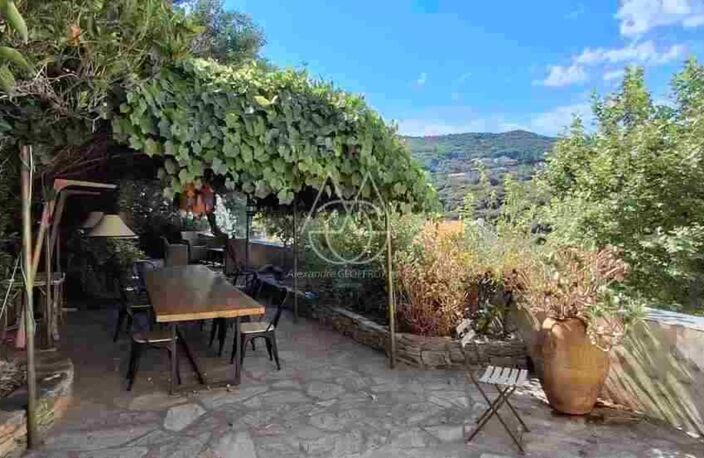Maison d'Américain au Cap Corse inclut un petit gîte entièrement autonome et indépendant — photo 5
