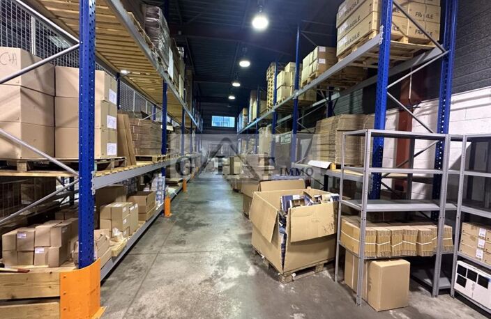 BATIMENT INDÉPENDANT À VENDRE — photo 4