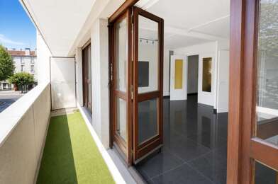 Appartement 3 pièces 240000 €