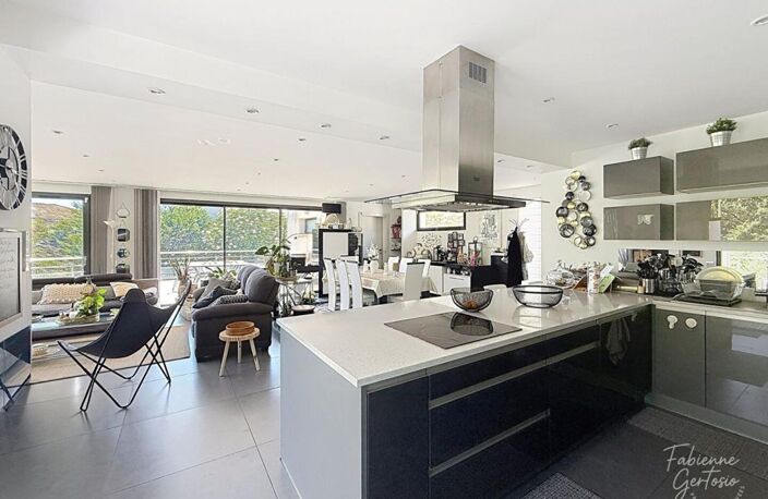 La Valette-du-Var ! Maison contemporaine de 240 m2 sur 2194 m2 de terrain — photo 4