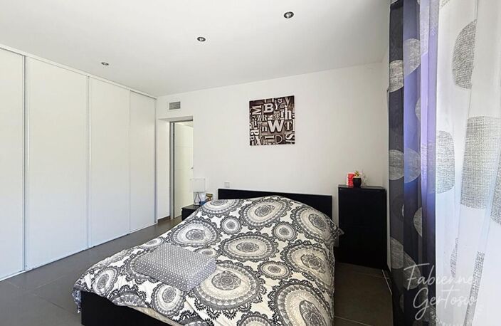 La Valette-du-Var ! Maison contemporaine de 240 m2 sur 2194 m2 de terrain — photo 5