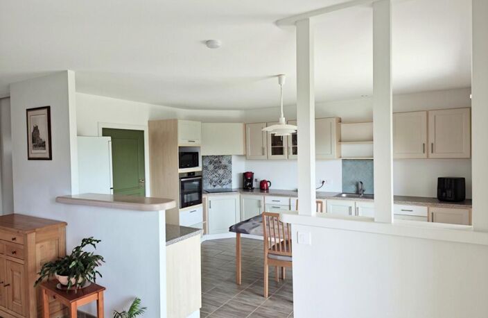 Belle propriété, bel environnement, beau voisinage — photo 2