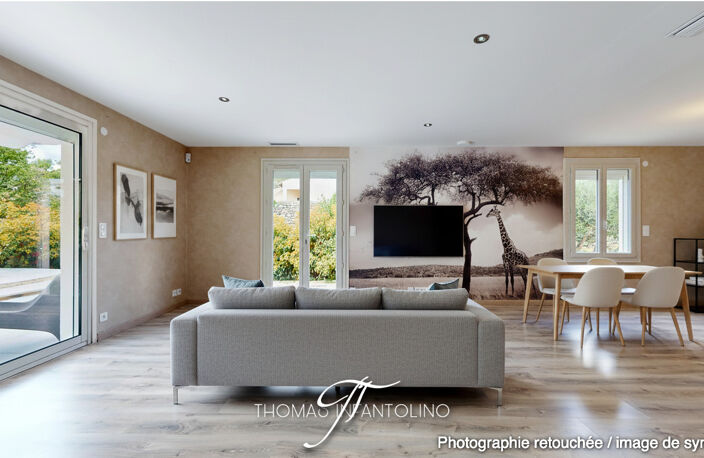 EN EXCLUSIVITE - PLAIN PIED - 3 CHAMBRES - CLIMATISATION GAINABLE - PISCINE - GARAGE — photo 3