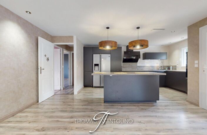 EN EXCLUSIVITE - PLAIN PIED - 3 CHAMBRES - CLIMATISATION GAINABLE - PISCINE - GARAGE — photo 5