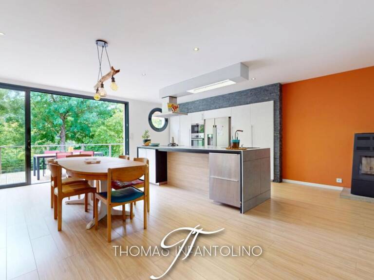EN EXCLUSIVITE - PLAIN PIED - 3 CHAMBRES - SOUS SOL - PISCINE — photo 1