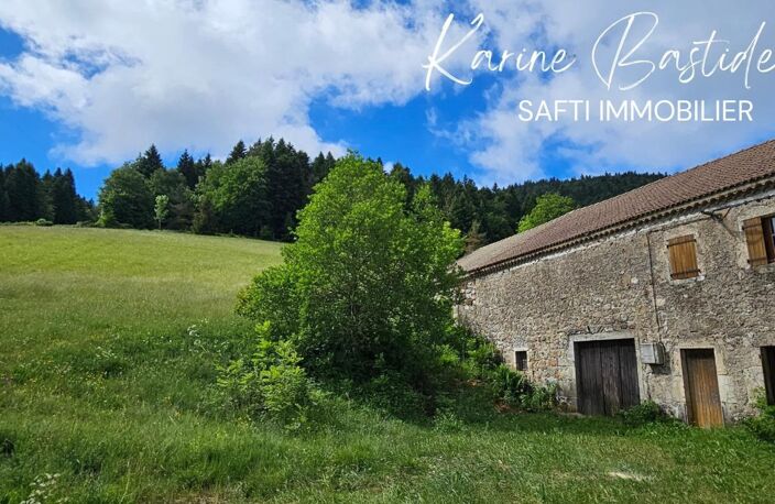 Ancienne ferme à rénover 450 m² de potentiel sur 6,5 hectares — photo 2