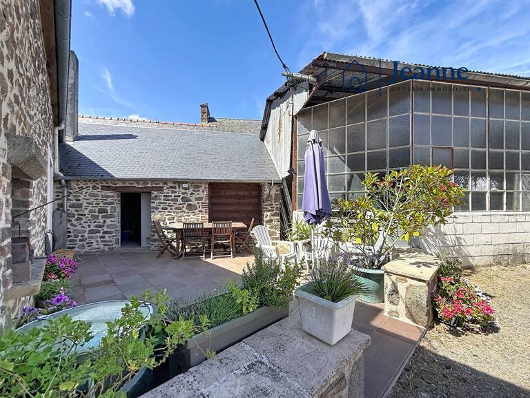 MAISON EN PIERRES - LA GOUESNIERE - JARDIN - HANGAR - 4 CHAMBRES — photo 1