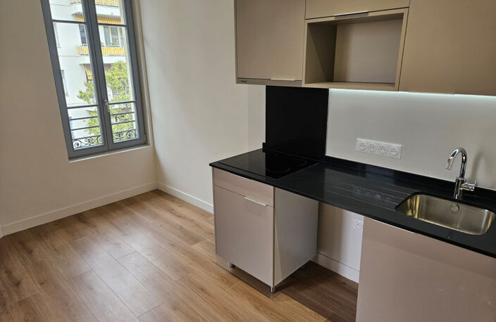 Nice Bas Cessole, charmant 2 pièces de 46m2 au 3 ème et dern — photo 5