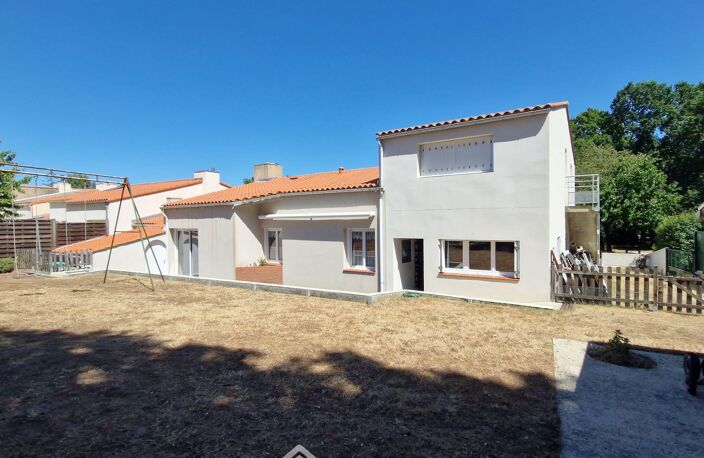 Maison - 134m² - La Roche-sur-Yon — photo 2