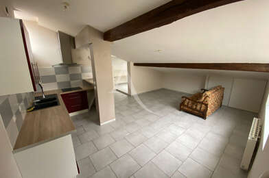Appartement 3 pièces 650 €