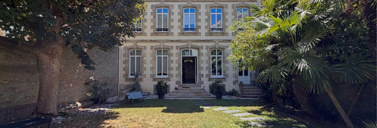 Maison 11 Pièces 525 m² à vendre à Nantes (44100)