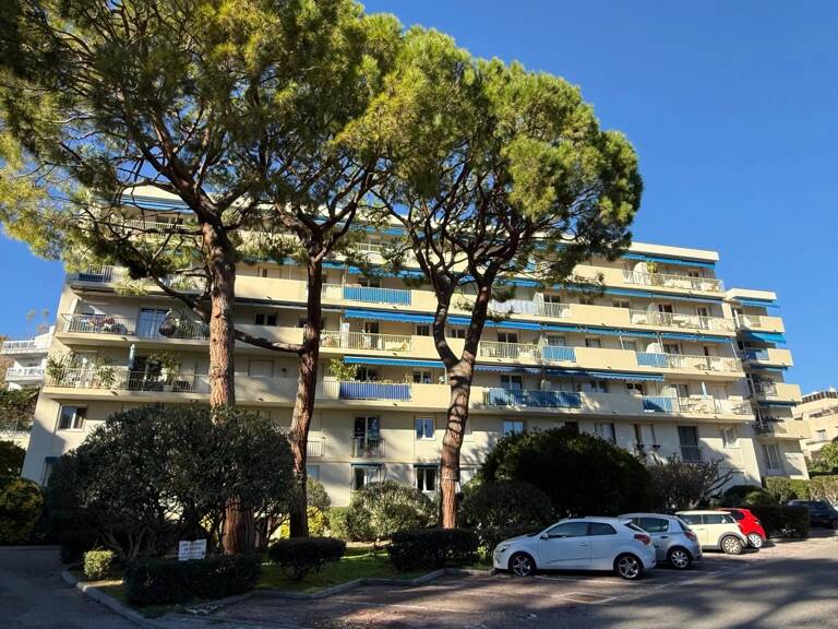 NICE-SAINT-AUGUSTIN, 3 pièces de 58 m² avec balcon, cave et plac — photo 1