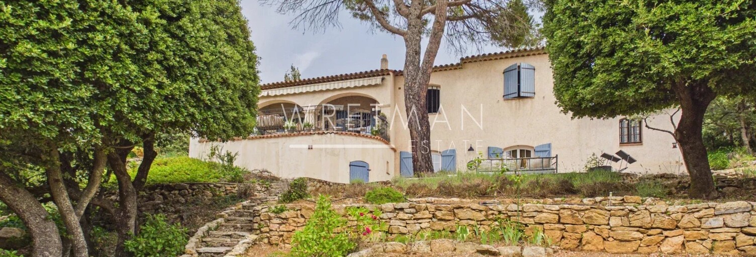 Maison 5 Pièces 161 m² à vendre à Tourtour (83690)