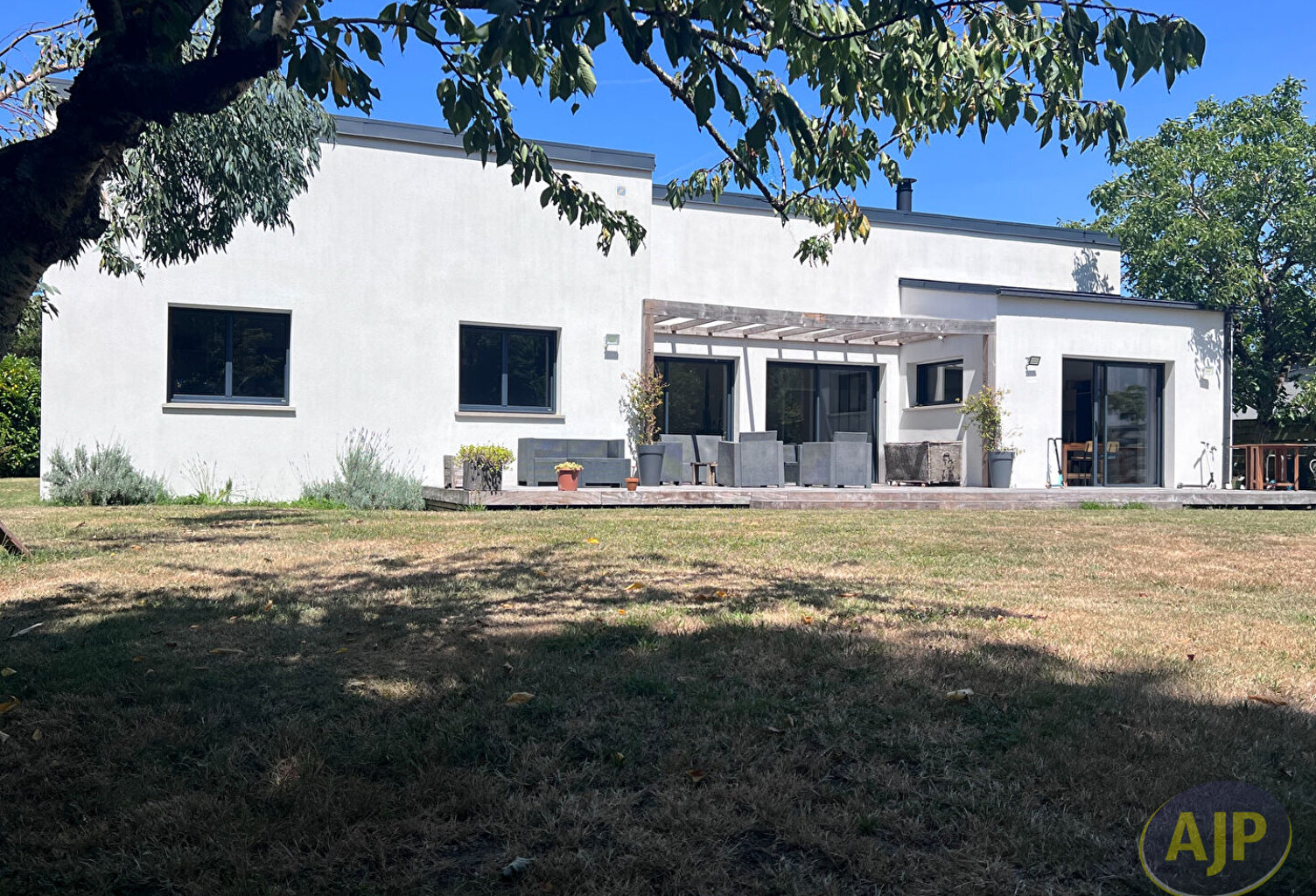 Maison Surzur 6 pièce(s) 150 m2 — photo 1