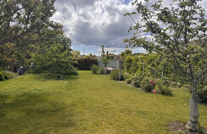 GRANDE MAISON AVEC JARDIN ET GARAGE — photo 4