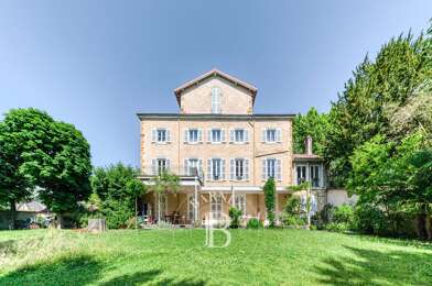 Appartement 4 pièces 2635 €