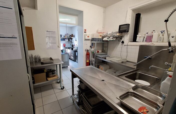 Local commercial — photo 5