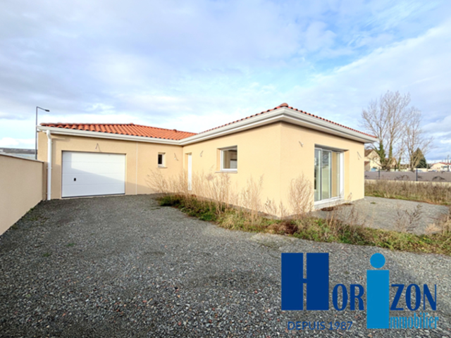 EXCLUSIVITE : FEURS VILLA NEUVE PLAIN-PIED AVEC 3 CHAMBRES E — photo du bien