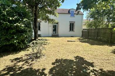 Maison 5 pièces 1880 €