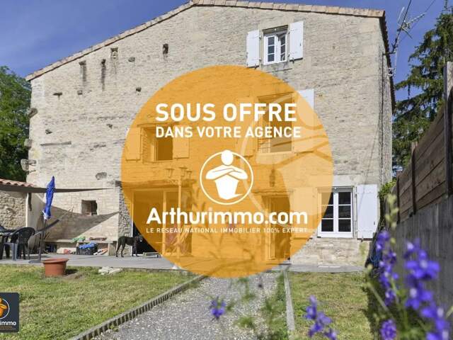 Maison en pierre 100m² à Vallans — photo du bien
