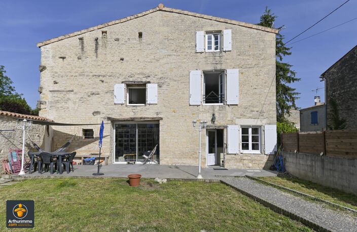 Maison en pierre 100m² à Vallans — photo 3