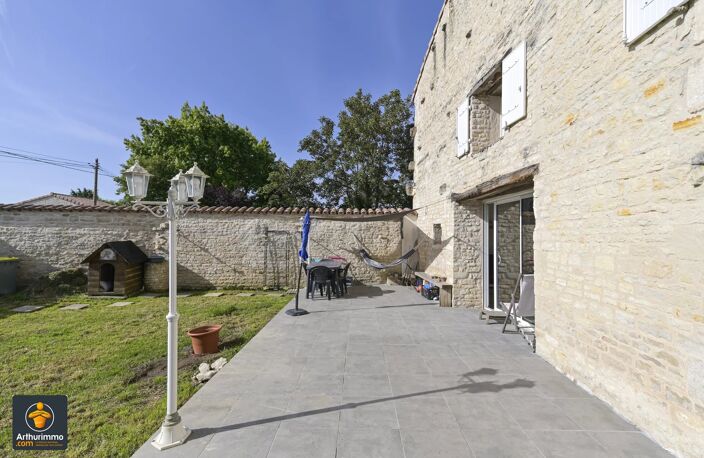 Maison en pierre 100m² à Vallans — photo 4