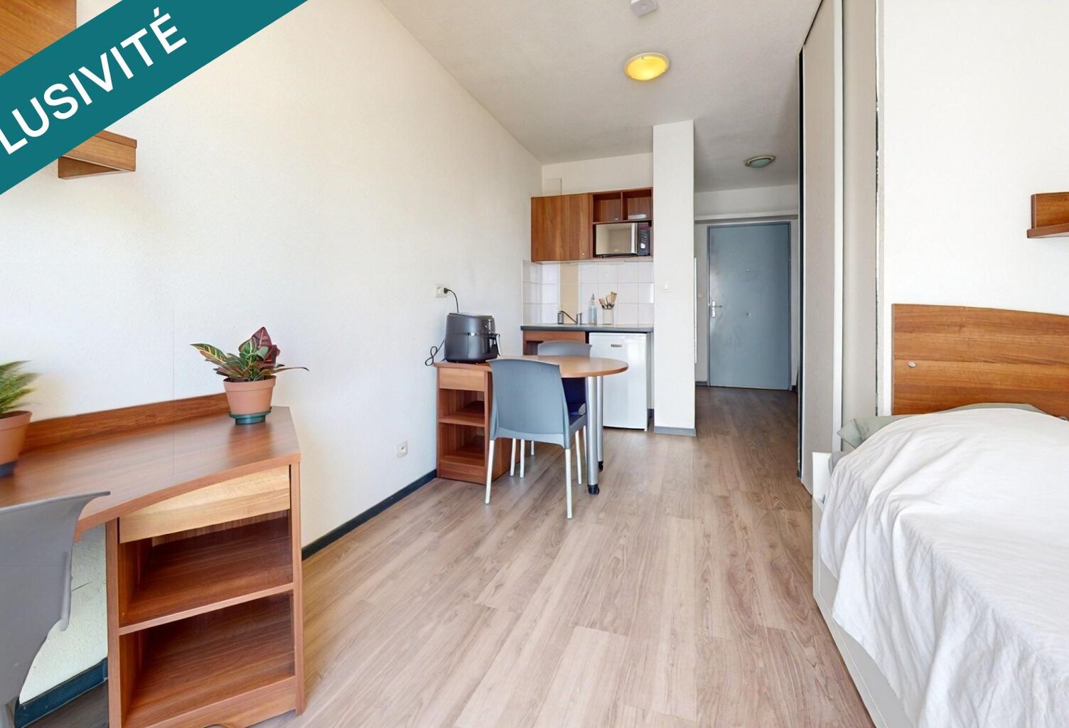 APPARTEMENT 1 PIECE - BRON — photo 1