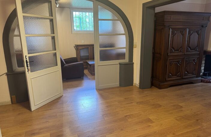 Maison familiale, 10 pièces à Clermont en Argonne. — photo 4
