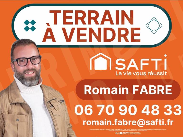 Terrain constructible de 5000m2 à usage industriel « emplacement bien placé » — photo 1