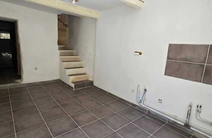 Maison de village à fort potentiel au cœur d'Aramon — photo 2