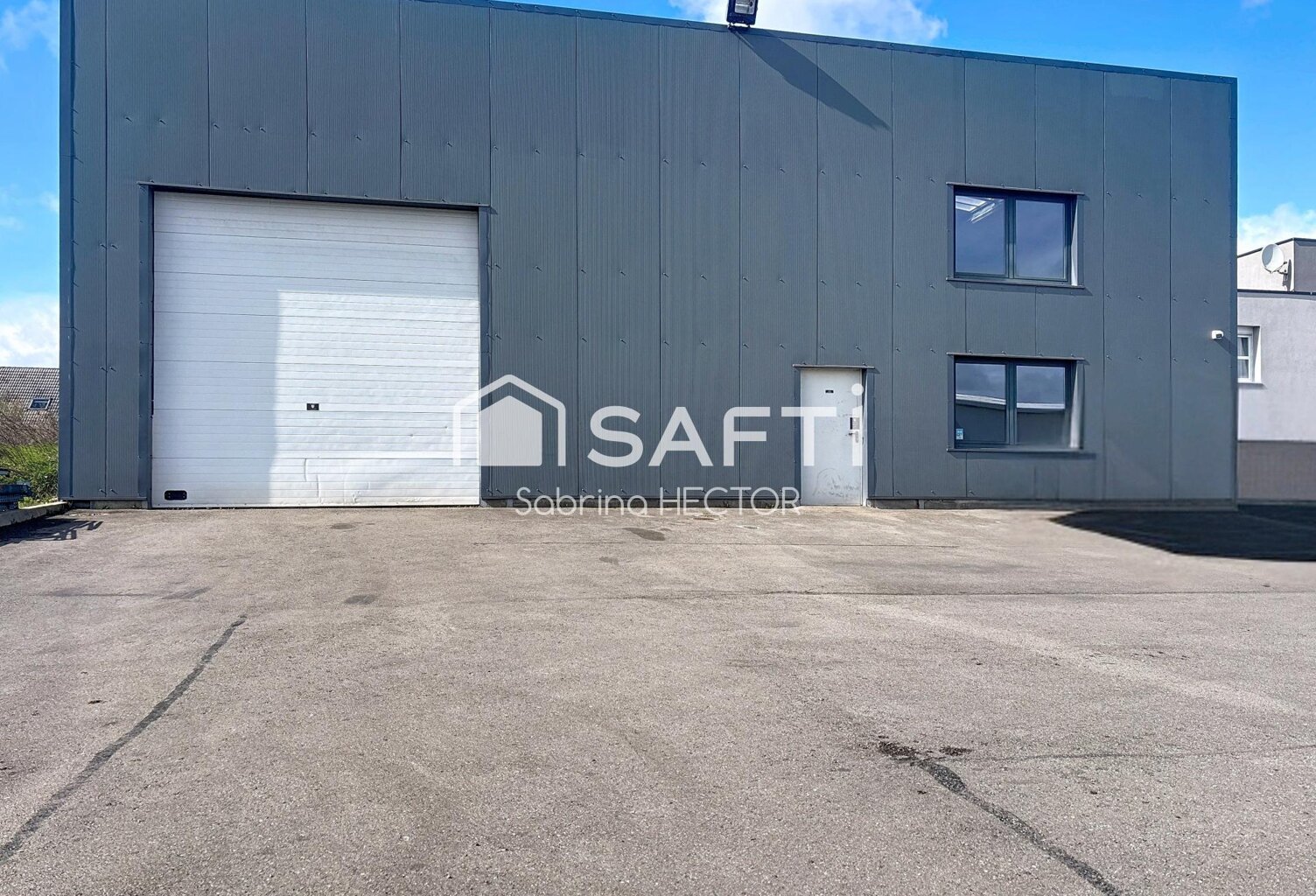 Local d'activités de 465 m²  Créhange — photo 1