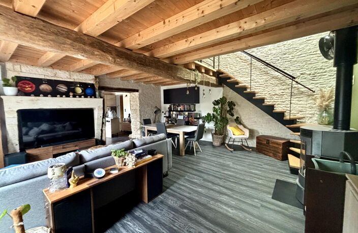 BEL ENSEMBLE IMMOBILIER COMPOSE DE 2 MAISONS EN PIERRE / TERRAIN CONSTRUCTIBLE  A  AIFFRES ! — photo 5