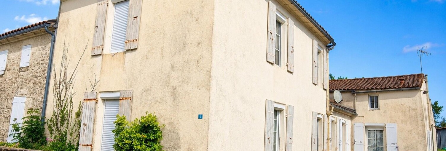 Maison 5 Pièces 121 m² à vendre à Beurlay (17250)