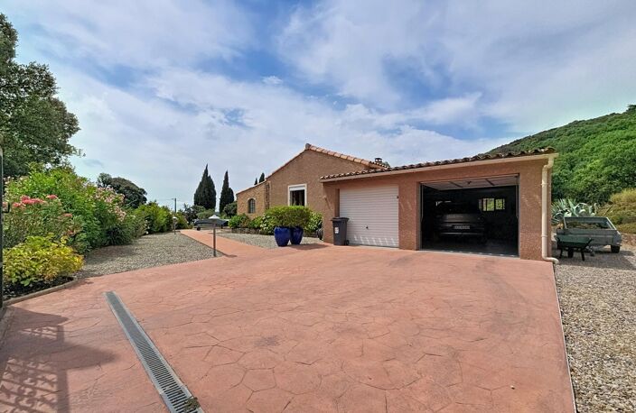 Une villa familiale de plain-pied au cœur d'un véritable écrin de verdure, sans vis-à-vis, dans un environnement privilégié. — photo 3