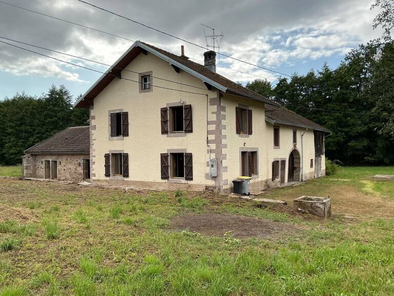 ferme, 160 M2, ( pièces , 3 chambres, écuries, dépendances, 3 hectares de terrain — photo 1