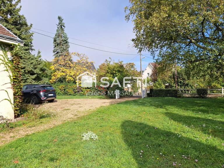Centre de Fondettes, maison et grand terrain — photo 1