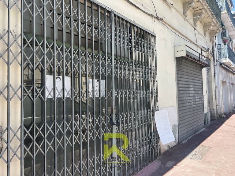 Béziers centre ville local commercial de 160m2 sur une avenu — photo 1