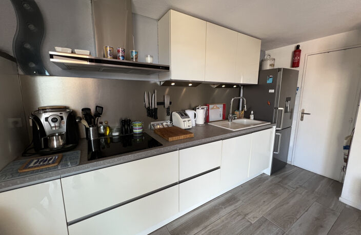 STUDIO PROCHE CENTRE ET PLAGE — photo 4