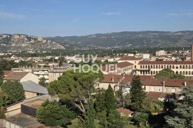 Appartement 3 pièces 83000 €