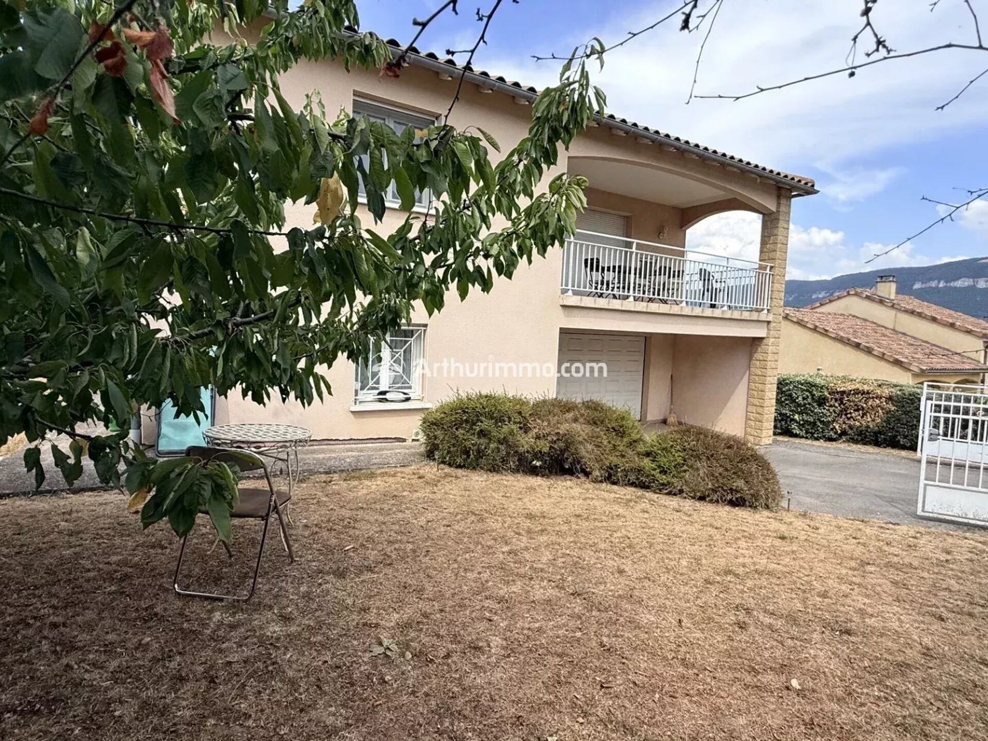 Maison 6 pièces 184 m² · à Millau · 184 m² · 378 000 €
