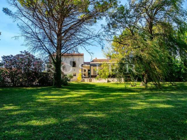 Althen-des-Paluds – Propriété aux volumes généreux et grand pote — photo du bien