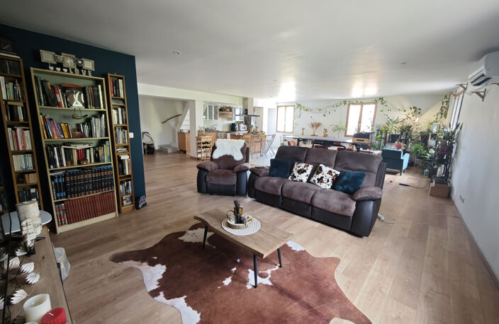 Appartement DUPLEX de 4 pièces, stationnement privée et cave — photo 3