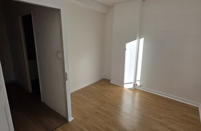 Location appartement 4 pièces 96 m² à Morestel (38510) — photo 5