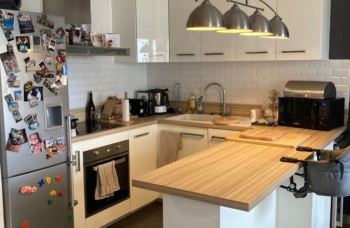Location appartement 3 pièces 60 m² à Lyon 8 (69008) — photo 2