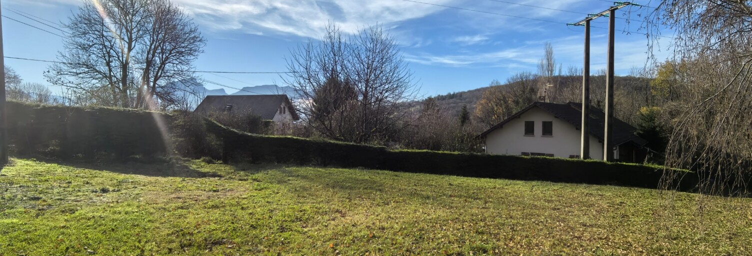 Terrain  657 m² à vendre à Verel-Pragondran (73230)