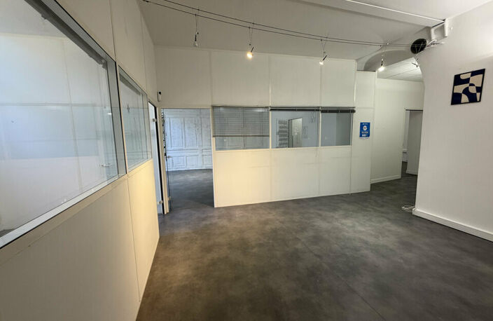 BUREAUX à LOUER — photo 3