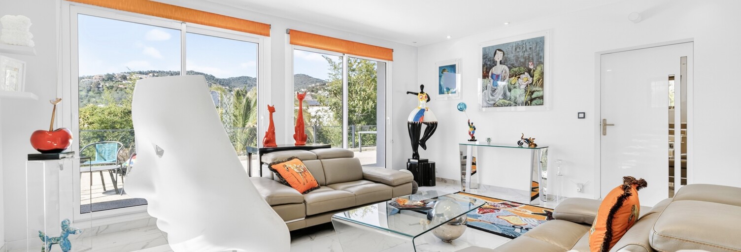 Maison 10 Pièces 190 m² à vendre à Mandelieu-la-Napoule (06210)
