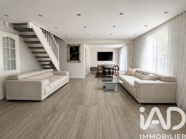 Vente Maison/villa 7 pièces — photo 1