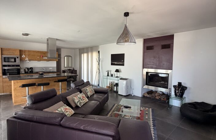 Vente Maison/villa 4 pièces — photo 3