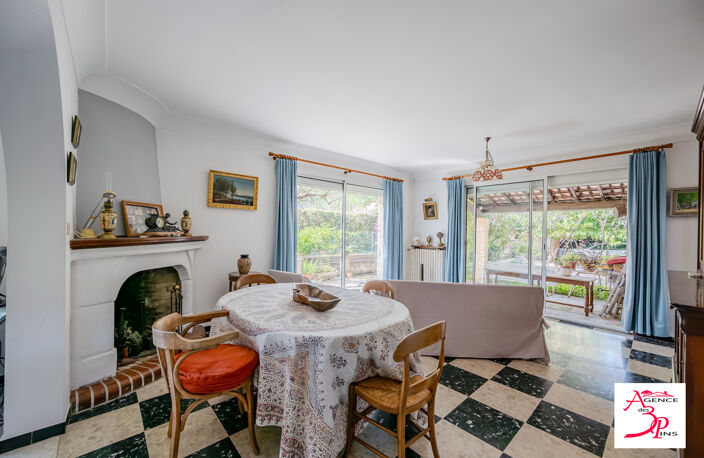 Exclusivité<br><br>Passée une belle aire de stationnement pour p — photo 4